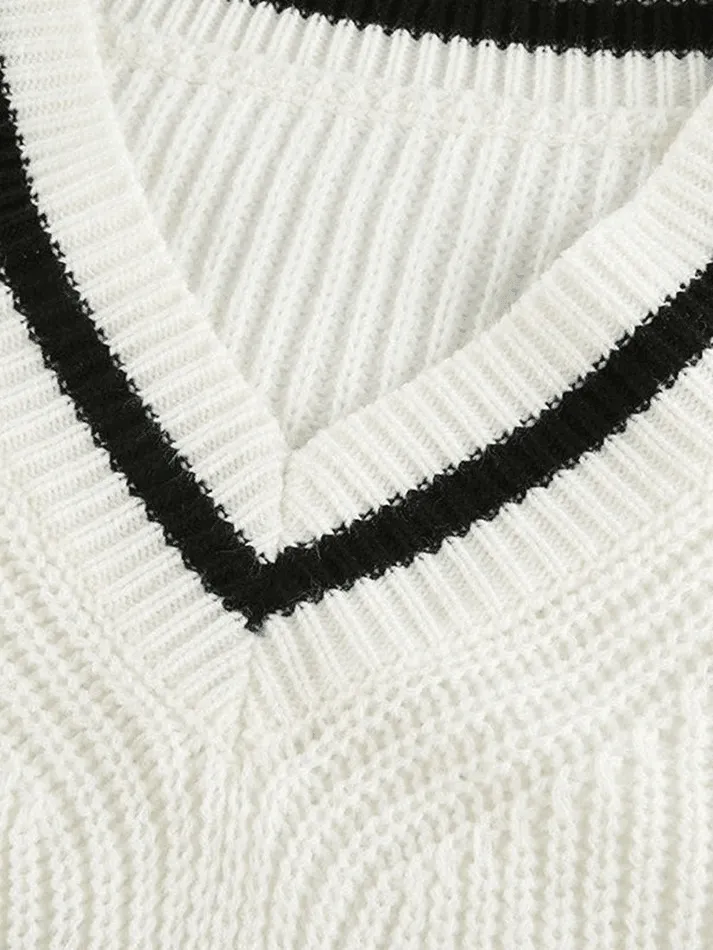 Contrasting Trim Vintage Sweater