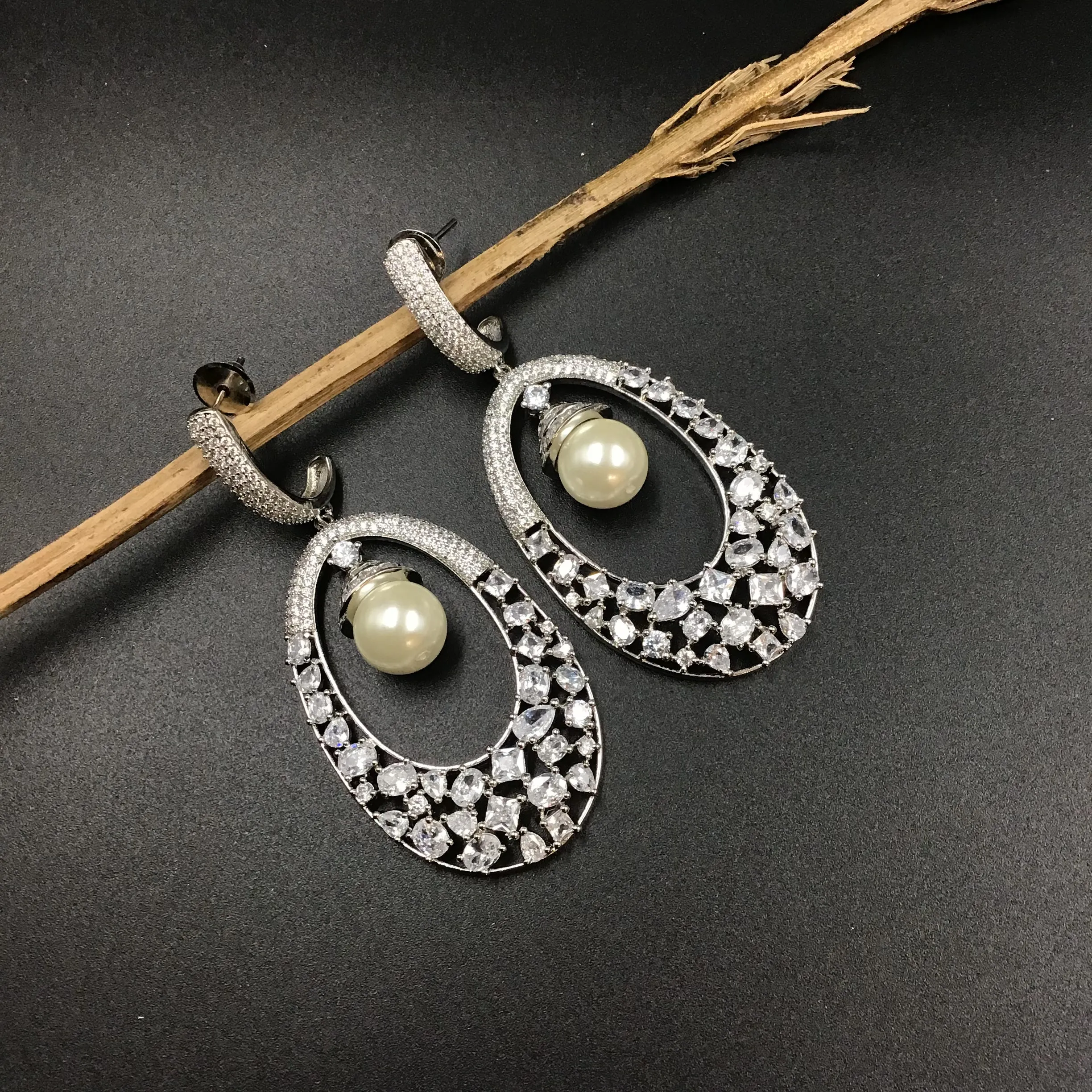 Danglers Zircon/AD Earring 3364-08
